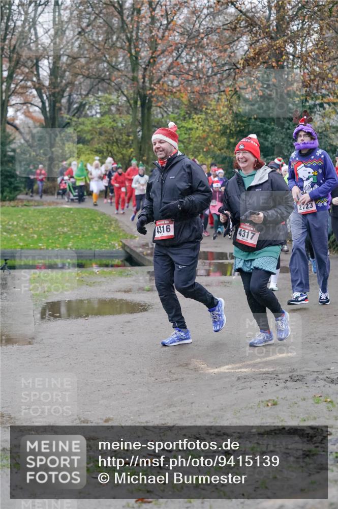 07.12.2025 - St. Pauli X-Mass-Run No. 15 Michael Burmester http://msf.ph/oto/9415139 07.12.2025 10:06:51 Laufen 4316, 4317, 2723 meine-sportfotos.de