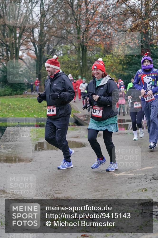07.12.2025 - St. Pauli X-Mass-Run No. 15 Michael Burmester http://msf.ph/oto/9415143 07.12.2025 10:06:52 Laufen 4316, 15, 4317, 4697, 2723 meine-sportfotos.de