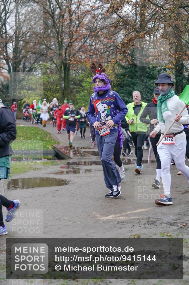 07.12.2025 - St. Pauli X-Mass-Run No. 15 Michael Burmester http://msf.ph/oto/9415144 07.12.2025 10:06:52 Laufen 2723, 3472 meine-sportfotos.de