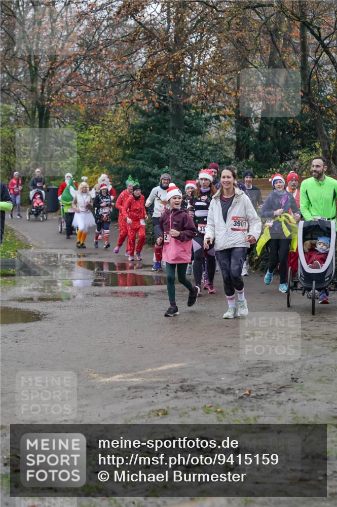 07.12.2025 - St. Pauli X-Mass-Run No. 15 Michael Burmester http://msf.ph/oto/9415159 07.12.2025 10:06:58 Laufen 132, 2, 35, 3901 meine-sportfotos.de