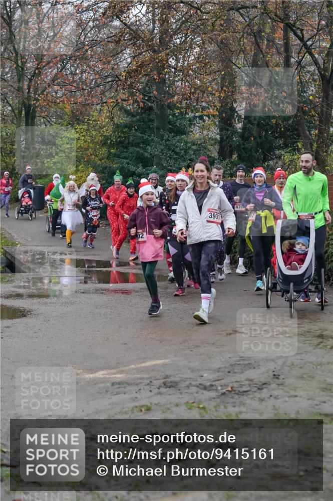 07.12.2025 - St. Pauli X-Mass-Run No. 15 Michael Burmester http://msf.ph/oto/9415161 07.12.2025 10:06:58 Laufen 1329, 4, 3791, 02, 39011, 470, 4009 meine-sportfotos.de