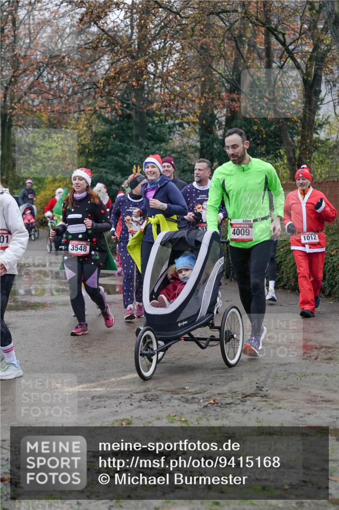 07.12.2025 - St. Pauli X-Mass-Run No. 15 Michael Burmester http://msf.ph/oto/9415168 07.12.2025 10:07:00 Laufen 01, 3548, 4009, 15, 4009, 1012 meine-sportfotos.de