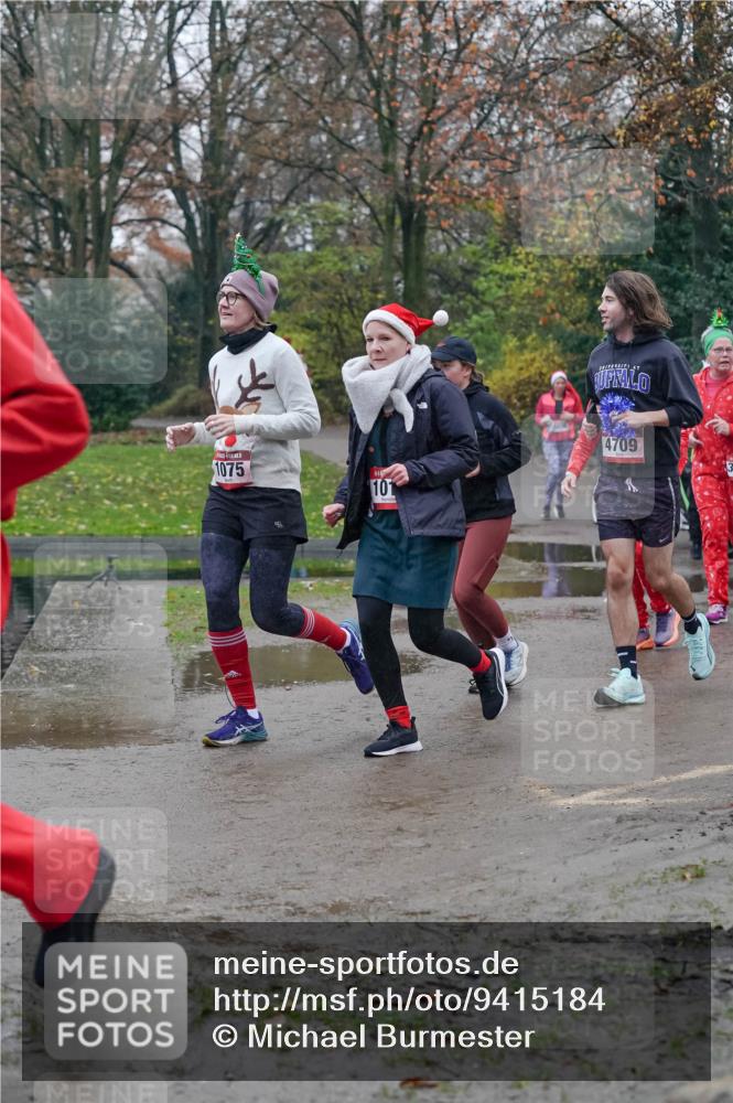 07.12.2025 - St. Pauli X-Mass-Run No. 15 Michael Burmester http://msf.ph/oto/9415184 07.12.2025 10:07:03 Laufen 1075, 101, 4709 meine-sportfotos.de