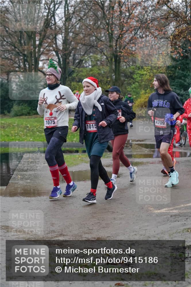 07.12.2025 - St. Pauli X-Mass-Run No. 15 Michael Burmester http://msf.ph/oto/9415186 07.12.2025 10:07:03 Laufen 1075, 1015, 4709 meine-sportfotos.de