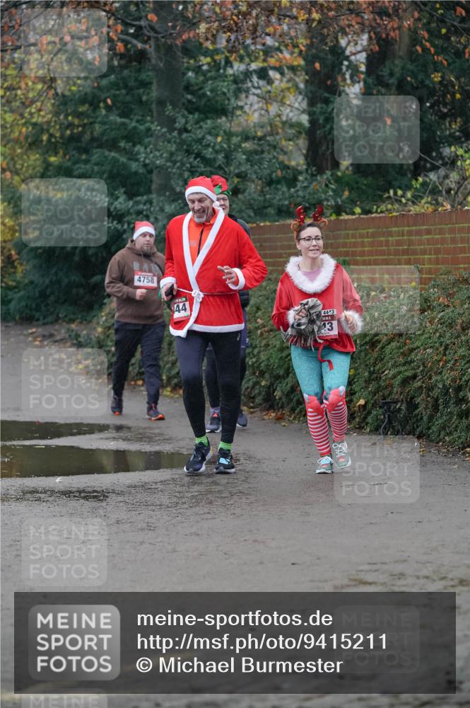 07.12.2025 - St. Pauli X-Mass-Run No. 15 Michael Burmester http://msf.ph/oto/9415211 07.12.2025 10:07:17 Laufen 4758, 44, 4443, 43 meine-sportfotos.de