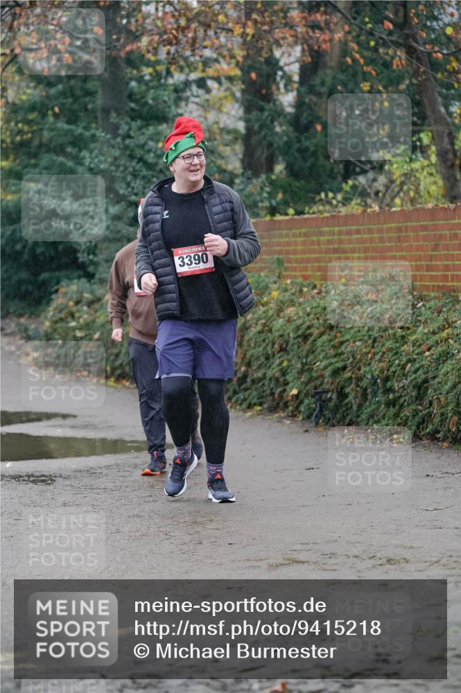 07.12.2025 - St. Pauli X-Mass-Run No. 15 Michael Burmester http://msf.ph/oto/9415218 07.12.2025 10:07:21 Laufen 3390 meine-sportfotos.de