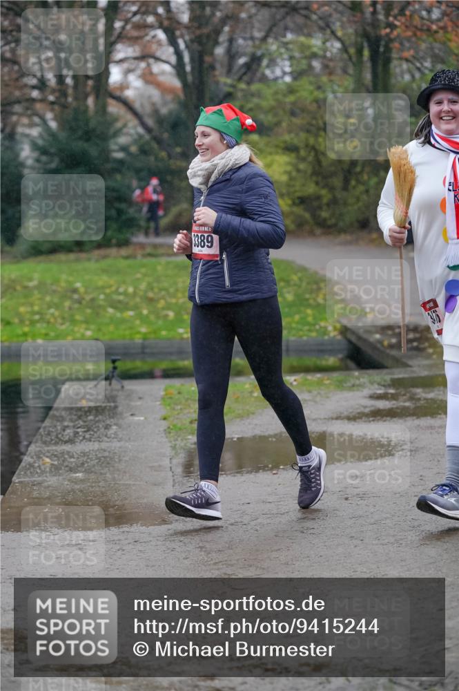 07.12.2025 - St. Pauli X-Mass-Run No. 15 Michael Burmester http://msf.ph/oto/9415244 07.12.2025 10:07:35 Laufen 3389, 3175 meine-sportfotos.de