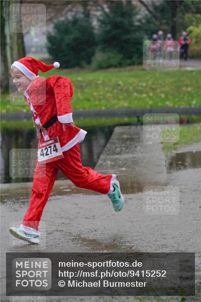 07.12.2025 - St. Pauli X-Mass-Run No. 15 Michael Burmester http://msf.ph/oto/9415252 07.12.2025 10:07:38 Laufen 4274 meine-sportfotos.de