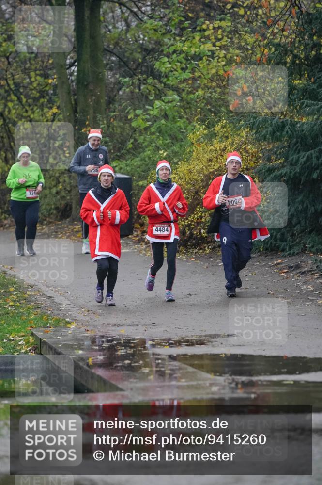 07.12.2025 - St. Pauli X-Mass-Run No. 15 Michael Burmester http://msf.ph/oto/9415260 07.12.2025 10:07:49 Laufen 731, 35, 4484 meine-sportfotos.de