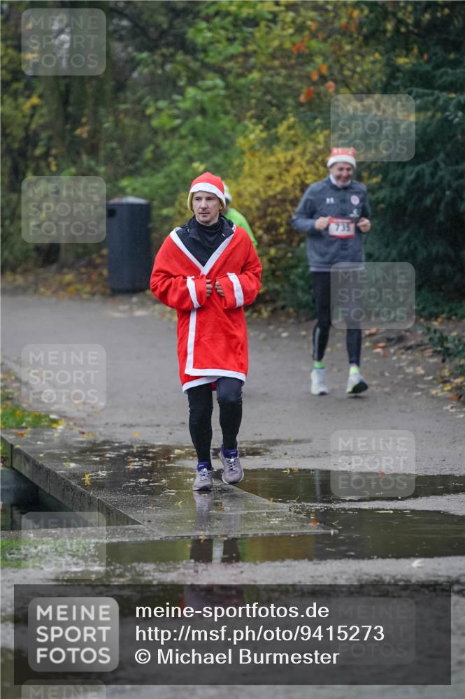 07.12.2025 - St. Pauli X-Mass-Run No. 15 Michael Burmester http://msf.ph/oto/9415273 07.12.2025 10:07:54 Laufen 735 meine-sportfotos.de