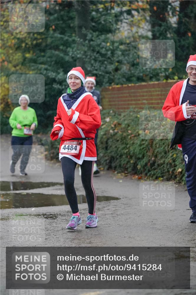 07.12.2025 - St. Pauli X-Mass-Run No. 15 Michael Burmester http://msf.ph/oto/9415284 07.12.2025 10:07:57 Laufen 15, 4484, 2018 meine-sportfotos.de