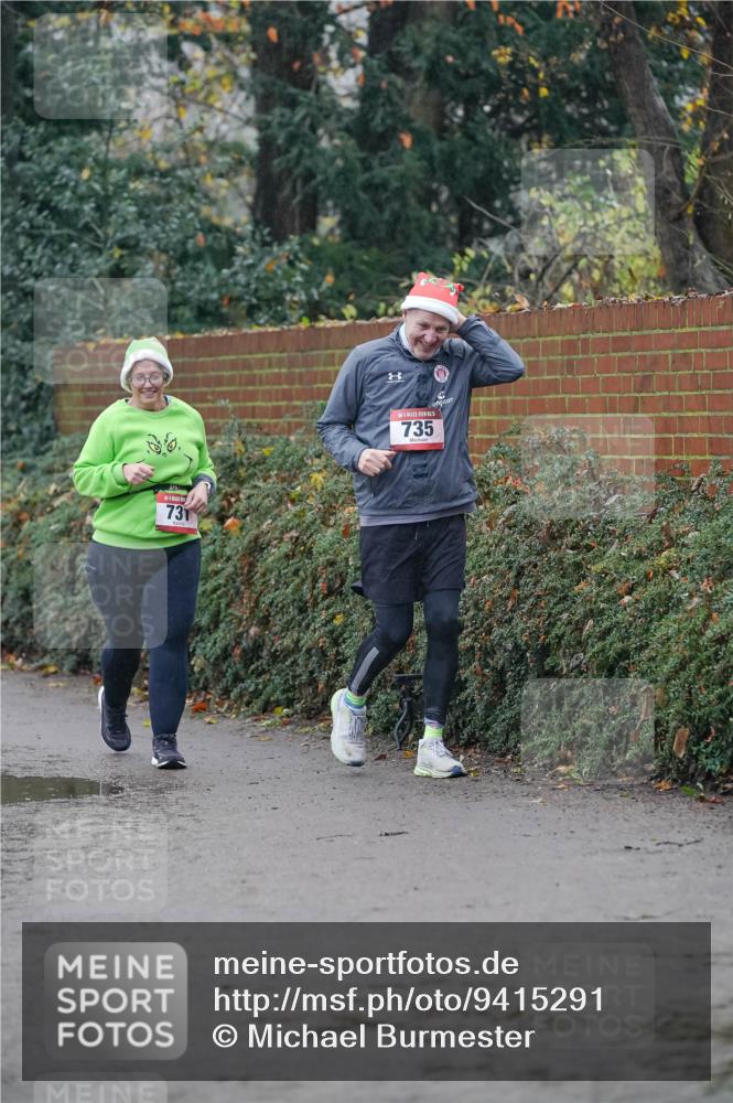 07.12.2025 - St. Pauli X-Mass-Run No. 15 Michael Burmester http://msf.ph/oto/9415291 07.12.2025 10:08:00 Laufen 731, 735 meine-sportfotos.de