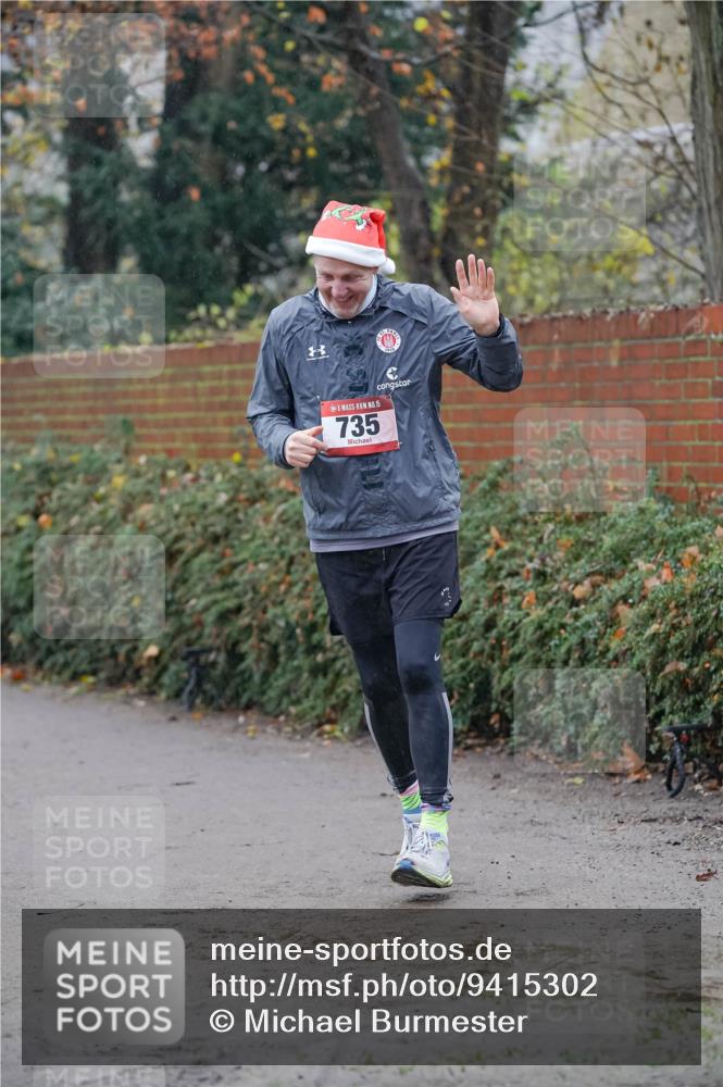 07.12.2025 - St. Pauli X-Mass-Run No. 15 Michael Burmester http://msf.ph/oto/9415302 07.12.2025 10:08:04 Laufen 15, 735 meine-sportfotos.de