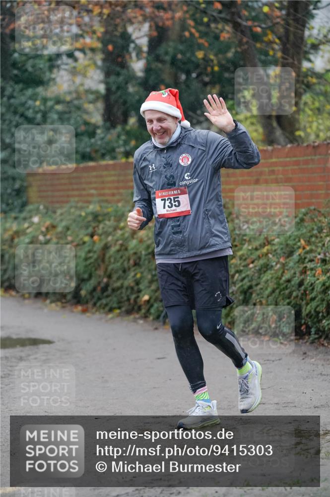 07.12.2025 - St. Pauli X-Mass-Run No. 15 Michael Burmester http://msf.ph/oto/9415303 07.12.2025 10:08:04 Laufen 15, 735 meine-sportfotos.de