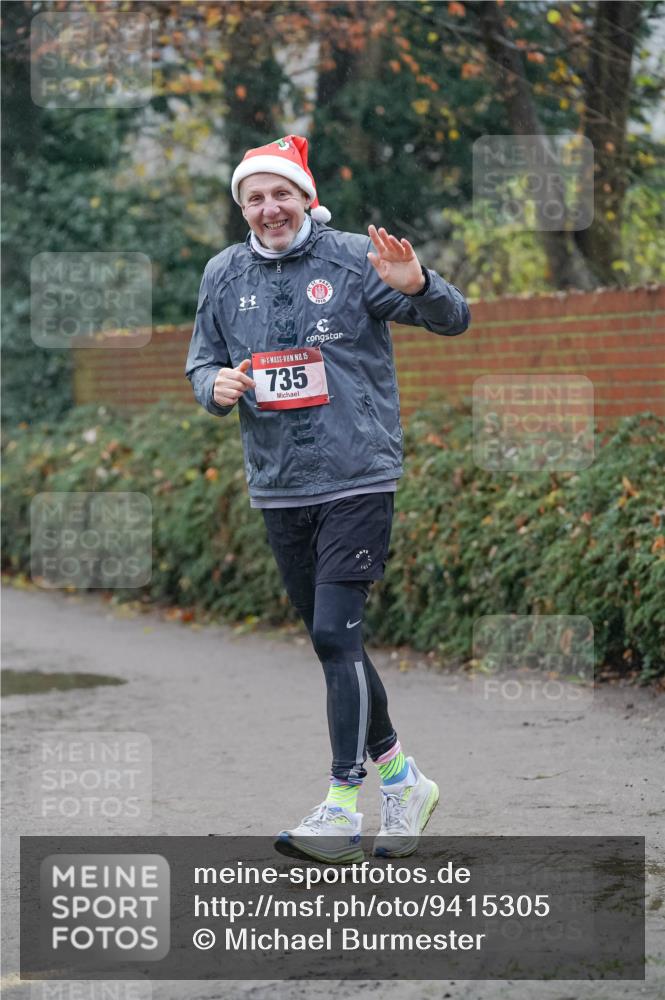 07.12.2025 - St. Pauli X-Mass-Run No. 15 Michael Burmester http://msf.ph/oto/9415305 07.12.2025 10:08:04 Laufen 15, 735 meine-sportfotos.de