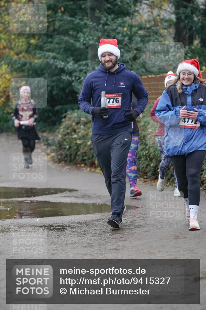 07.12.2025 - St. Pauli X-Mass-Run No. 15 Michael Burmester http://msf.ph/oto/9415327 07.12.2025 10:08:22 Laufen 15, 776, 4772 meine-sportfotos.de