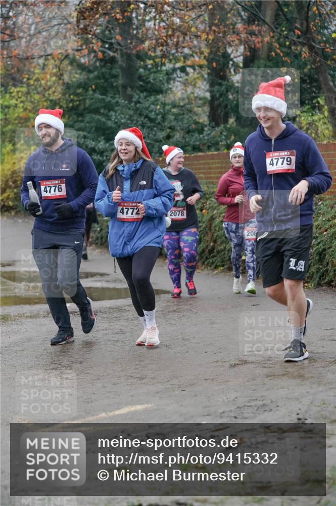 07.12.2025 - St. Pauli X-Mass-Run No. 15 Michael Burmester http://msf.ph/oto/9415332 07.12.2025 10:08:23 Laufen 4776, 4772, 2078, 208, 15, 4779 meine-sportfotos.de