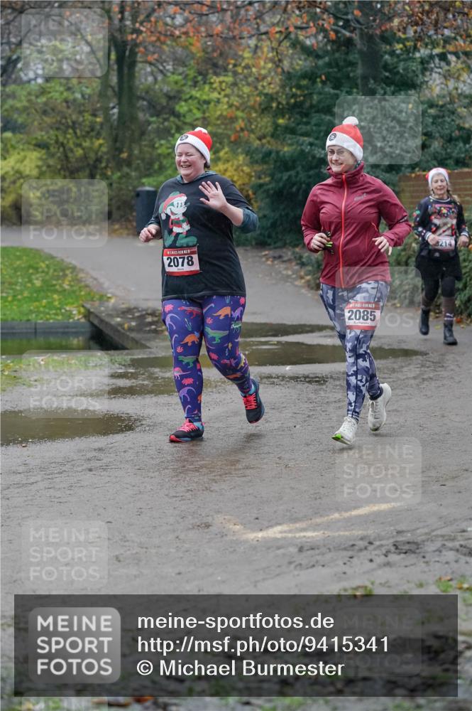 07.12.2025 - St. Pauli X-Mass-Run No. 15 Michael Burmester http://msf.ph/oto/9415341 07.12.2025 10:08:26 Laufen 2078, 2085, 8214 meine-sportfotos.de