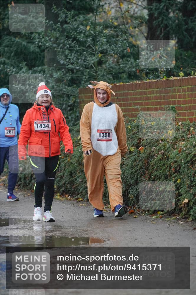 07.12.2025 - St. Pauli X-Mass-Run No. 15 Michael Burmester http://msf.ph/oto/9415371 07.12.2025 10:10:10 Laufen 2621, 15, 1434, 1358 meine-sportfotos.de