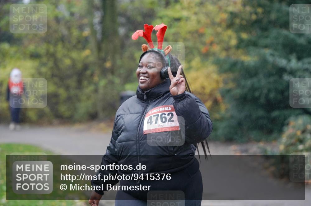 07.12.2025 - St. Pauli X-Mass-Run No. 15 Michael Burmester http://msf.ph/oto/9415376 07.12.2025 10:11:10 Laufen 15, 4762 meine-sportfotos.de