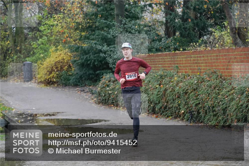 07.12.2025 - St. Pauli X-Mass-Run No. 15 Michael Burmester http://msf.ph/oto/9415452 07.12.2025 10:18:07 Laufen 2910 meine-sportfotos.de