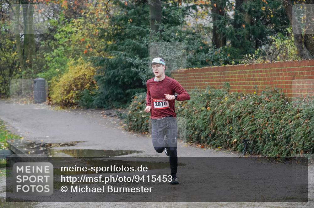 07.12.2025 - St. Pauli X-Mass-Run No. 15 Michael Burmester http://msf.ph/oto/9415453 07.12.2025 10:18:07 Laufen 2910 meine-sportfotos.de