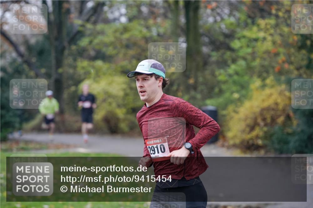 07.12.2025 - St. Pauli X-Mass-Run No. 15 Michael Burmester http://msf.ph/oto/9415454 07.12.2025 10:18:08 Laufen 15, 2910 meine-sportfotos.de
