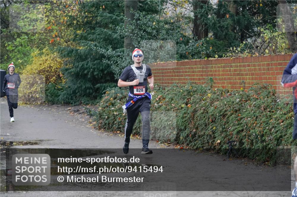 07.12.2025 - St. Pauli X-Mass-Run No. 15 Michael Burmester http://msf.ph/oto/9415494 07.12.2025 10:18:59 Laufen 1268, 828 meine-sportfotos.de