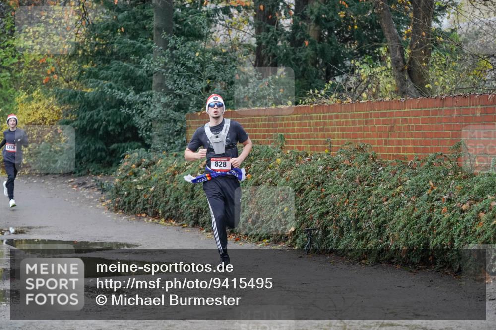 07.12.2025 - St. Pauli X-Mass-Run No. 15 Michael Burmester http://msf.ph/oto/9415495 07.12.2025 10:18:59 Laufen 1268, 828 meine-sportfotos.de