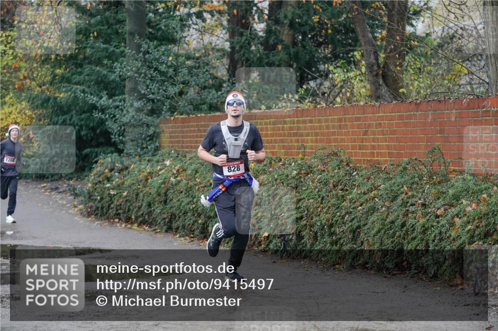 07.12.2025 - St. Pauli X-Mass-Run No. 15 Michael Burmester http://msf.ph/oto/9415497 07.12.2025 10:19:00 Laufen 1268, 828 meine-sportfotos.de