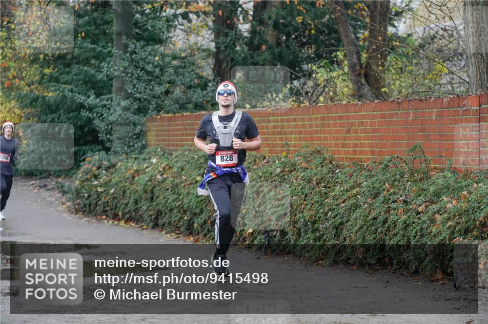 07.12.2025 - St. Pauli X-Mass-Run No. 15 Michael Burmester http://msf.ph/oto/9415498 07.12.2025 10:19:00 Laufen 1268, 828 meine-sportfotos.de