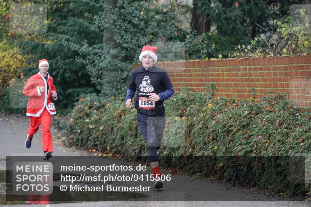 07.12.2025 - St. Pauli X-Mass-Run No. 15 Michael Burmester http://msf.ph/oto/9415506 07.12.2025 10:19:06 Laufen 239, 2054 meine-sportfotos.de