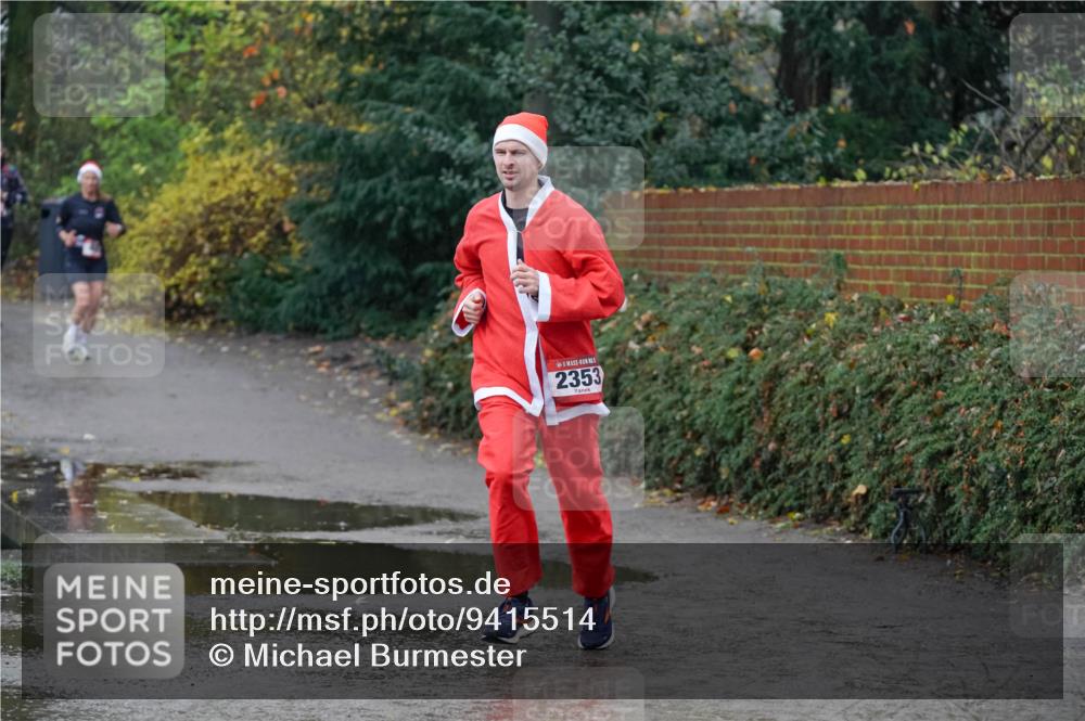 07.12.2025 - St. Pauli X-Mass-Run No. 15 Michael Burmester http://msf.ph/oto/9415514 07.12.2025 10:19:09 Laufen 2353 meine-sportfotos.de