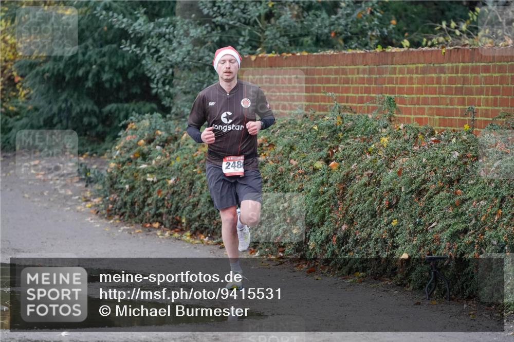 07.12.2025 - St. Pauli X-Mass-Run No. 15 Michael Burmester http://msf.ph/oto/9415531 07.12.2025 10:19:18 Laufen 248 meine-sportfotos.de
