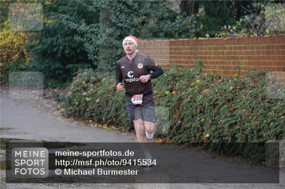 07.12.2025 - St. Pauli X-Mass-Run No. 15 Michael Burmester http://msf.ph/oto/9415534 07.12.2025 10:19:18 Laufen 248 meine-sportfotos.de