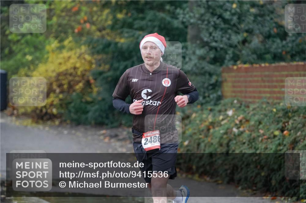 07.12.2025 - St. Pauli X-Mass-Run No. 15 Michael Burmester http://msf.ph/oto/9415536 07.12.2025 10:19:19 Laufen 2486 meine-sportfotos.de