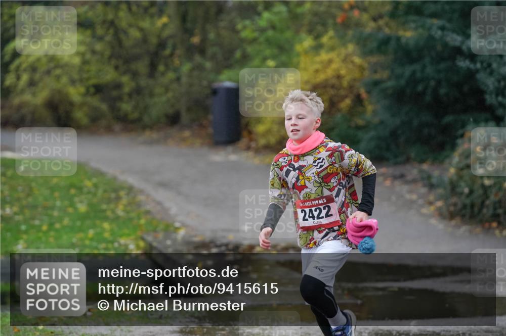 07.12.2025 - St. Pauli X-Mass-Run No. 15 Michael Burmester http://msf.ph/oto/9415615 07.12.2025 10:20:01 Laufen 15, 2422 meine-sportfotos.de