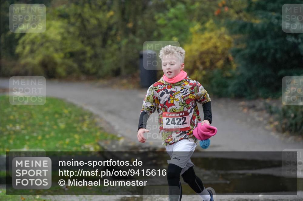 07.12.2025 - St. Pauli X-Mass-Run No. 15 Michael Burmester http://msf.ph/oto/9415616 07.12.2025 10:20:01 Laufen 15, 2422 meine-sportfotos.de