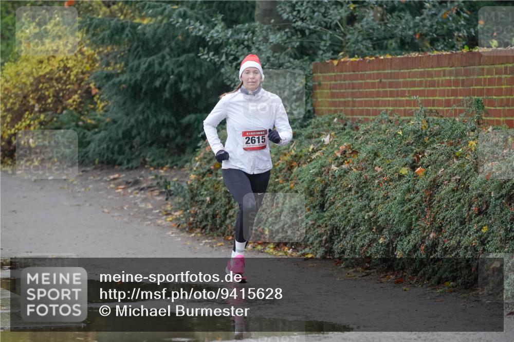 07.12.2025 - St. Pauli X-Mass-Run No. 15 Michael Burmester http://msf.ph/oto/9415628 07.12.2025 10:20:15 Laufen 15, 2615 meine-sportfotos.de