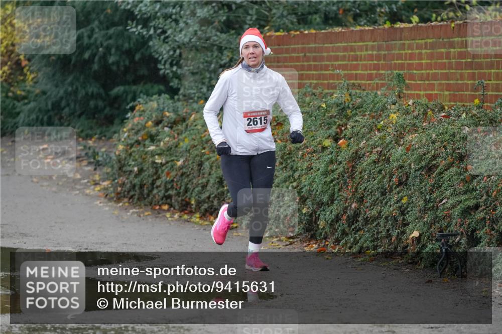 07.12.2025 - St. Pauli X-Mass-Run No. 15 Michael Burmester http://msf.ph/oto/9415631 07.12.2025 10:20:16 Laufen 2615 meine-sportfotos.de
