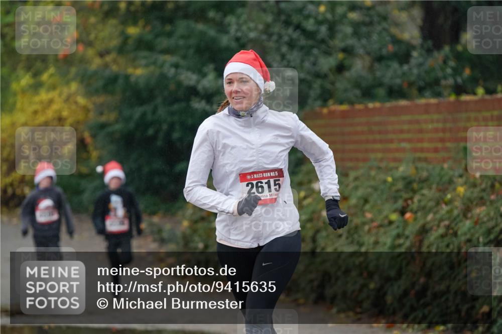 07.12.2025 - St. Pauli X-Mass-Run No. 15 Michael Burmester http://msf.ph/oto/9415635 07.12.2025 10:20:18 Laufen 15, 2615 meine-sportfotos.de