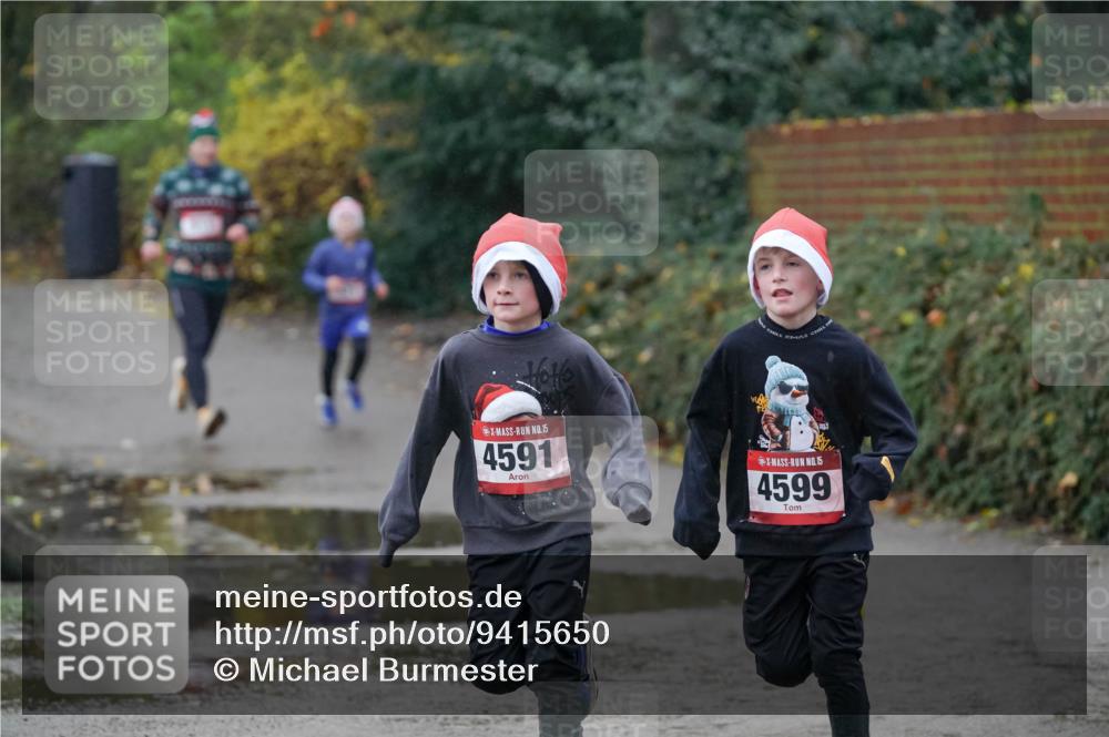 07.12.2025 - St. Pauli X-Mass-Run No. 15 Michael Burmester http://msf.ph/oto/9415650 07.12.2025 10:20:22 Laufen 15, 4591, 15, 4599 meine-sportfotos.de