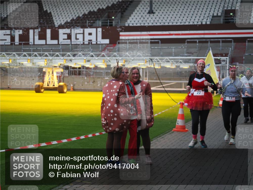 07.12.2025 - St. Pauli X-Mass-Run No. 15 Fabian Wolf http://msf.ph/oto/9417004 07.12.2025 11:13:12 Ziel 17, 22, 47, 683, 684, 1022, 1175, 1178, 1645, 1646, 1647, 1703 meine-sportfotos.de