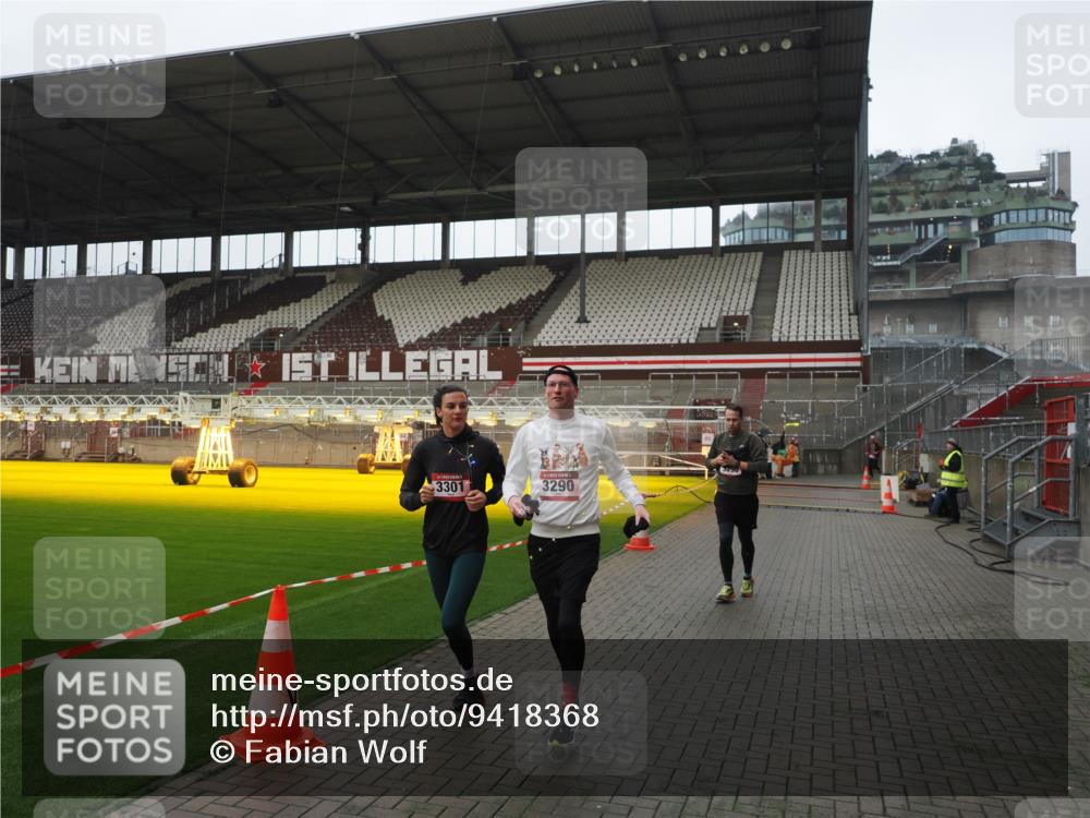 07.12.2025 - St. Pauli X-Mass-Run No. 15 Fabian Wolf http://msf.ph/oto/9418368 07.12.2025 11:25:24 Ziel 1544, 1961, 2244, 3126, 3290, 3296, 3301, 4101 meine-sportfotos.de