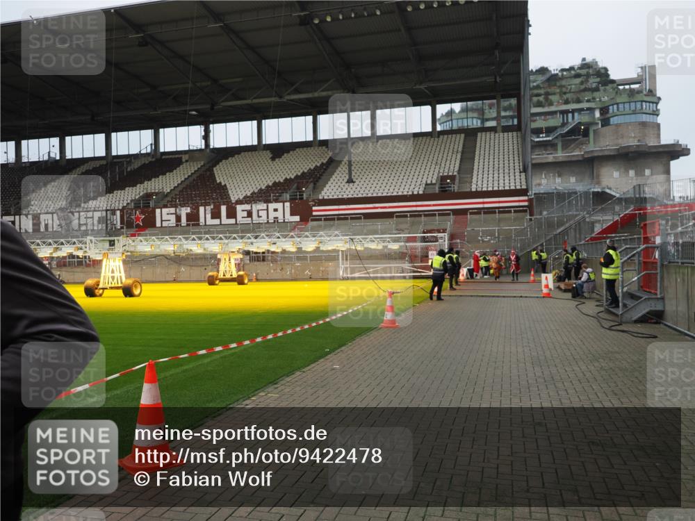 07.12.2025 - St. Pauli X-Mass-Run No. 15 Fabian Wolf http://msf.ph/oto/9422478 07.12.2025 11:52:33 Ziel 613, 618, 620, 644, 3276, 3280, 3886 meine-sportfotos.de
