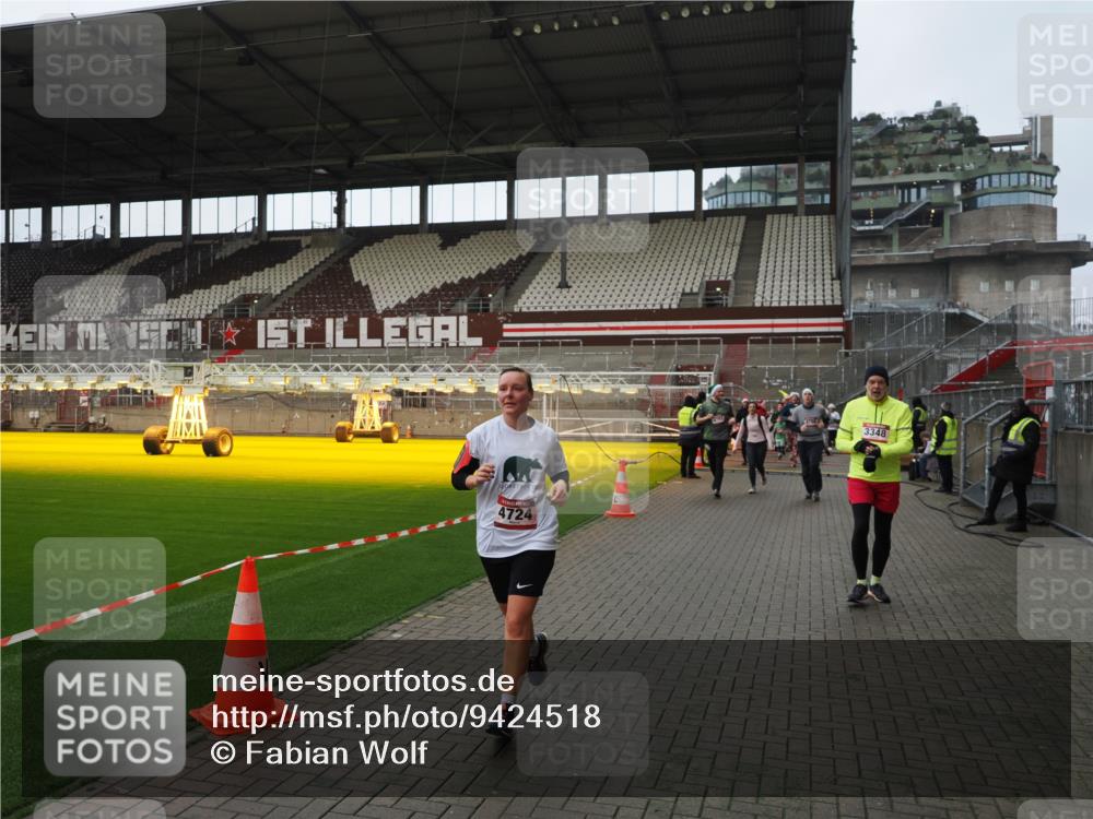 07.12.2025 - St. Pauli X-Mass-Run No. 15 Fabian Wolf http://msf.ph/oto/9424518 07.12.2025 12:07:38 Ziel 1959, 3348, 3666, 3667, 3691, 3708, 3709, 3710, 3711, 3726, 3728, 3739, 3819, 4332, 4724, 4755, 4786, 4791, 4792 meine-sportfotos.de