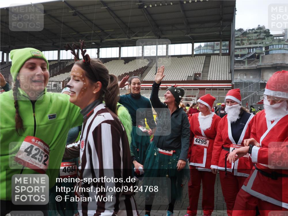 07.12.2025 - St. Pauli X-Mass-Run No. 15 Fabian Wolf http://msf.ph/oto/9424768 07.12.2025 12:08:58 Ziel 586, 643, 775, 807, 1270, 1405, 1652, 1653, 1685, 1901, 2414, 2731, 3230, 3233, 4086, 4137, 4138, 4294, 4295, 4297, 4429, 4720 meine-sportfotos.de