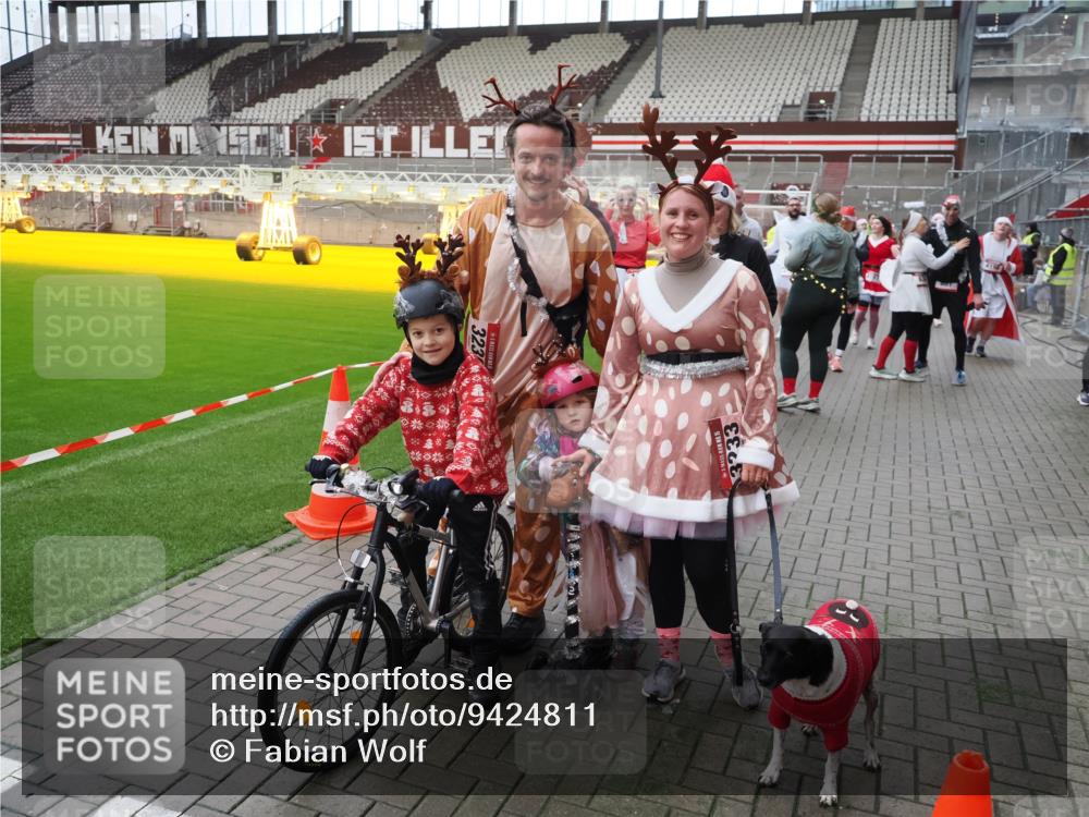 07.12.2025 - St. Pauli X-Mass-Run No. 15 Fabian Wolf http://msf.ph/oto/9424811 07.12.2025 12:09:12 Ziel 138, 643, 775, 807, 1405, 1725, 2009, 2731, 3538, 3947, 3955, 3966, 4196, 4197, 4198, 4267, 4282, 4283 meine-sportfotos.de