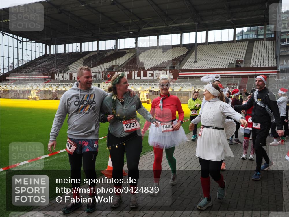 07.12.2025 - St. Pauli X-Mass-Run No. 15 Fabian Wolf http://msf.ph/oto/9424839 07.12.2025 12:09:23 Ziel 138, 1725, 1727, 2009, 3538, 3947, 3955, 3966, 4196, 4197, 4198, 4267, 4282, 4283 meine-sportfotos.de