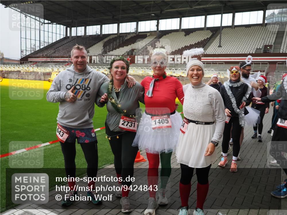 07.12.2025 - St. Pauli X-Mass-Run No. 15 Fabian Wolf http://msf.ph/oto/9424843 07.12.2025 12:09:26 Ziel 138, 1725, 1727, 2009, 3538, 3947, 3955, 3966, 4196, 4197, 4198, 4267, 4282, 4283, 4313, 4315 meine-sportfotos.de